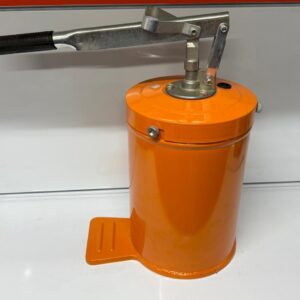 GREASE GUN